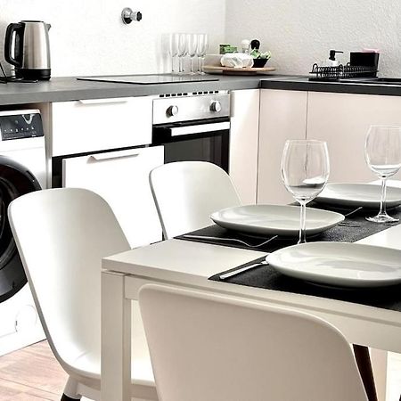 Moderne Wohnung In Stadionnaehe Mit Parkplatz Dortmund Luaran gambar