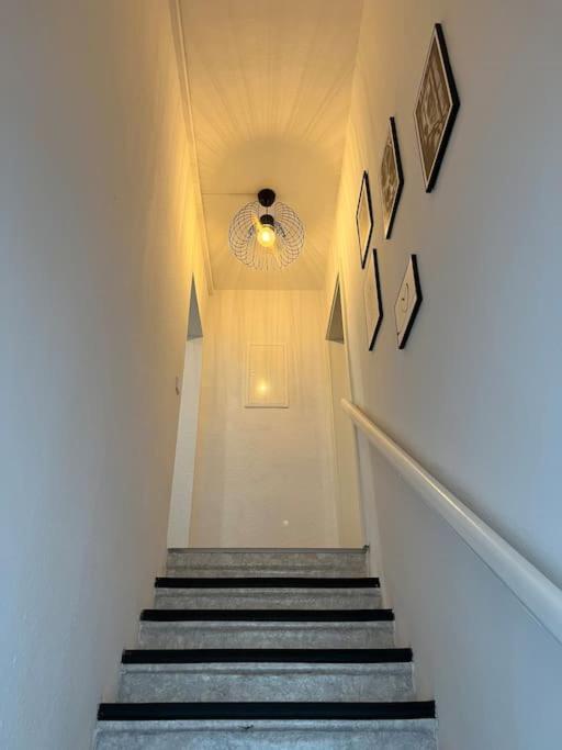 Moderne Wohnung In Stadionnaehe Mit Parkplatz Dortmund Luaran gambar